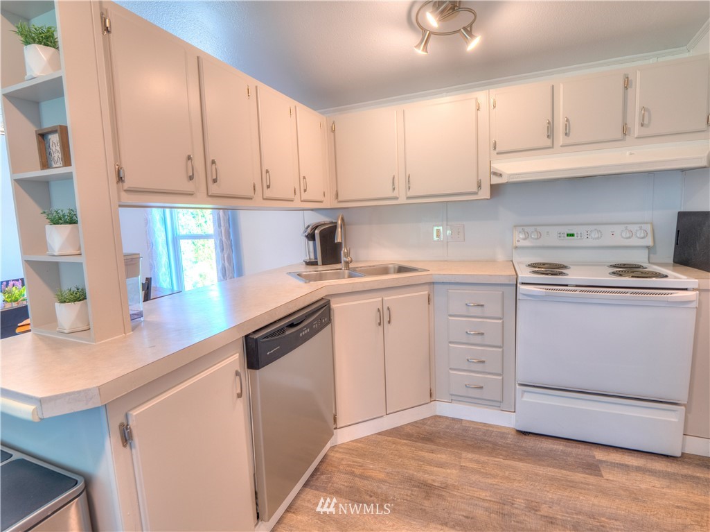 15305 Carbonado-S Prairie Road Buckley, WA 98321 - Photo 10 of 31 Gallery Image 10