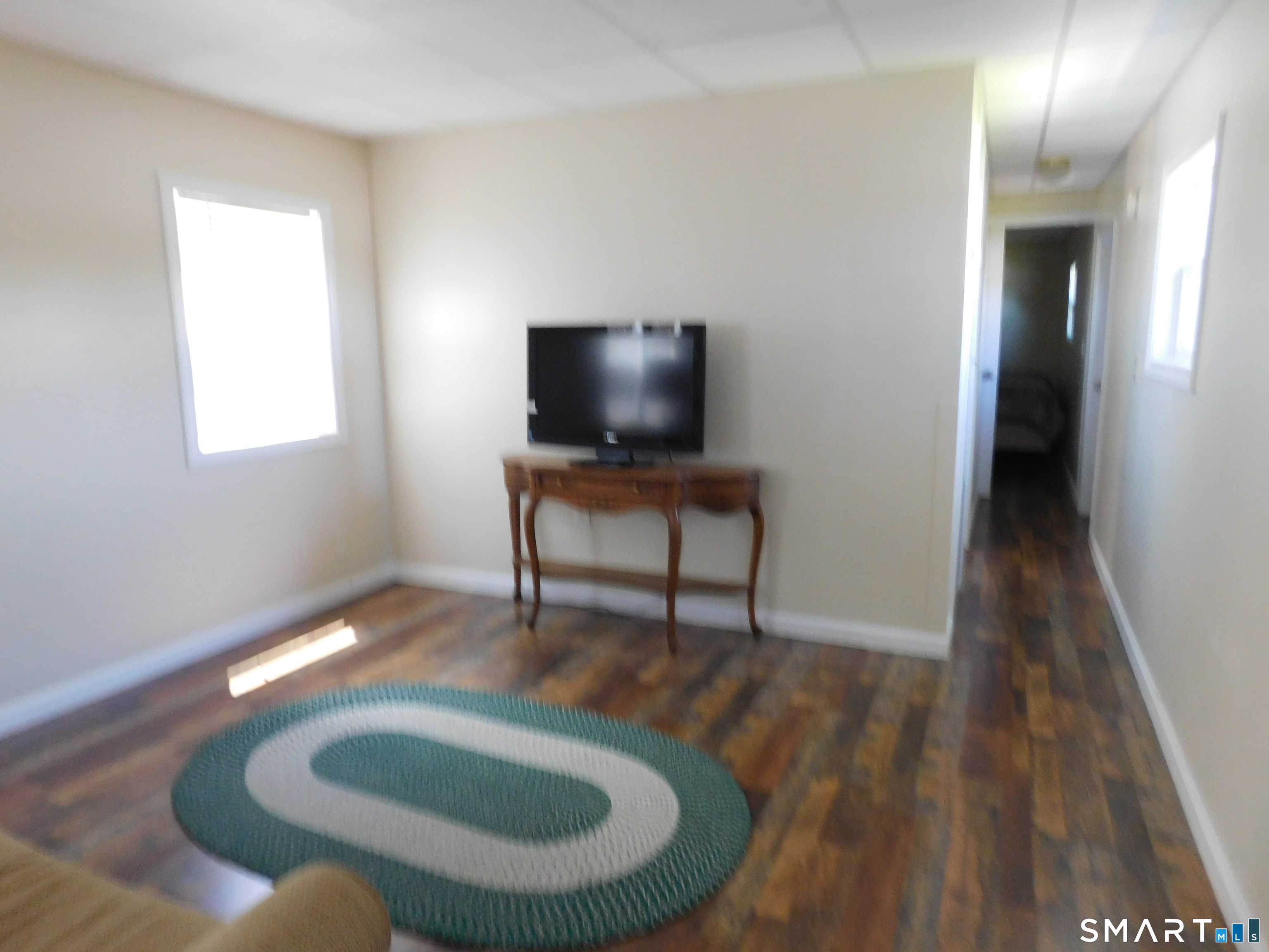 24 E Street Groton, CT 06340 - Photo 5 of 11