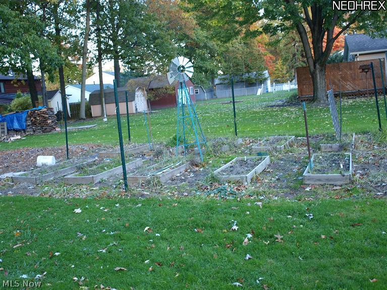 2835 Reeves Road Willoughby, OH 44094 - Photo 11 of 18 Raised beds fenced garden, and room for anything you like on this nice acreage.