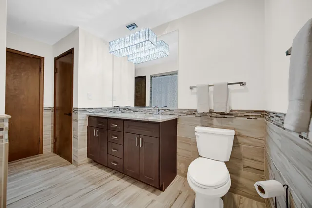 $385,000 | 8760 Madison Avenue, Munster, IN 46321