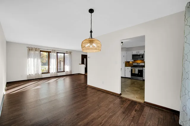 $385,000 | 8760 Madison Avenue, Munster, IN 46321