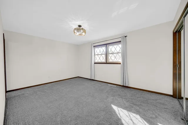 $385,000 | 8760 Madison Avenue, Munster, IN 46321