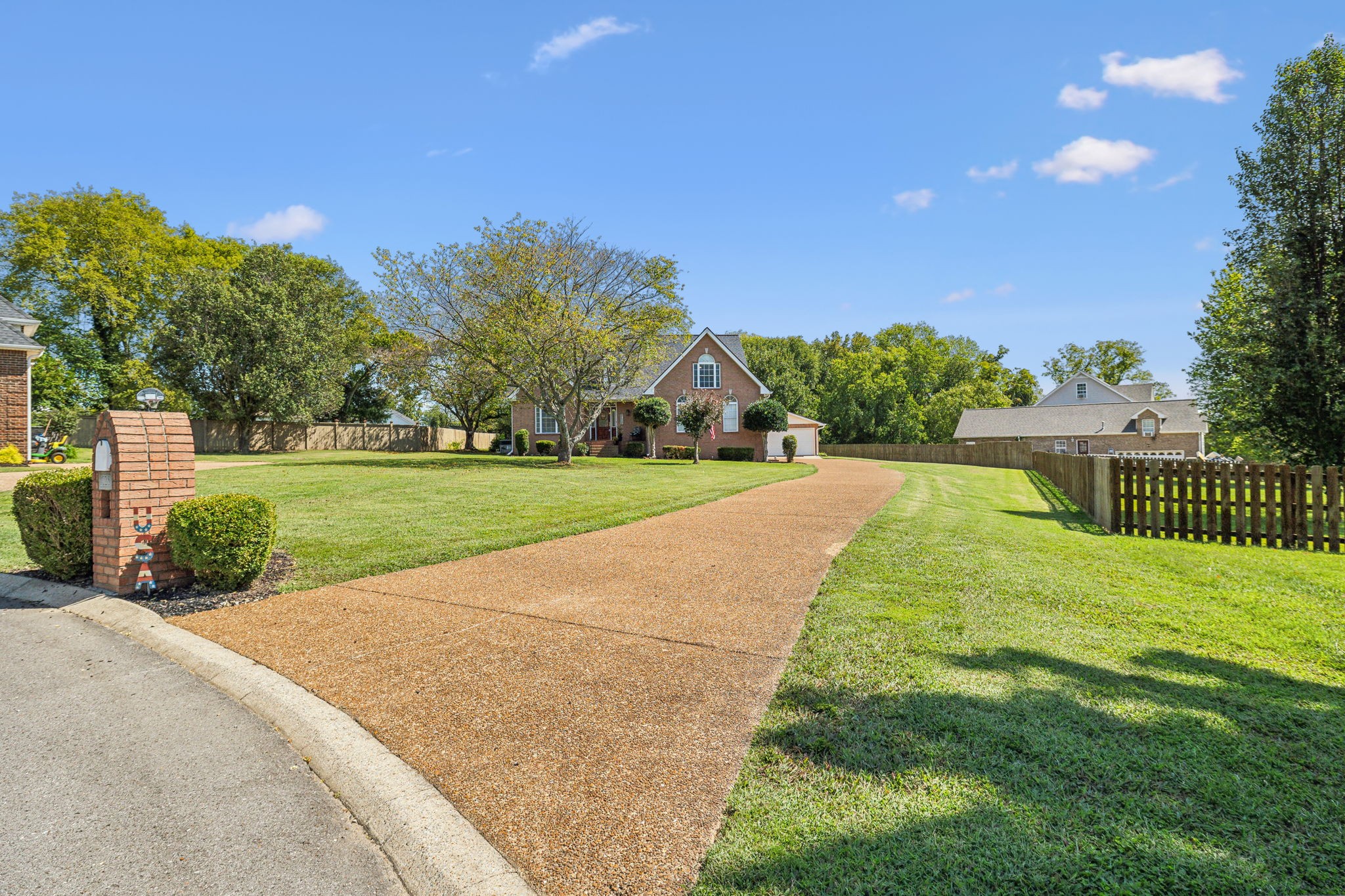 1028 Dickens Dr  