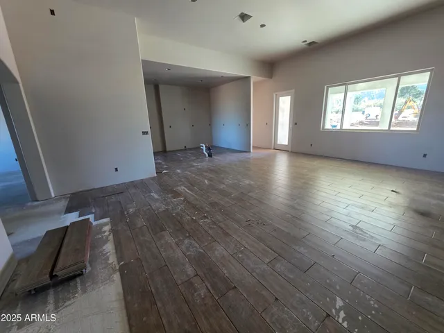 $695,000 | 5754 South Stephanie Place, Hereford, AZ 85615