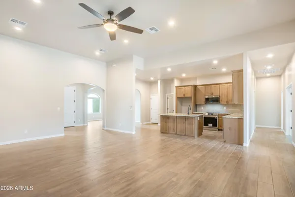 $689,000 | 5754 South Stephanie Place, Hereford, AZ 85615