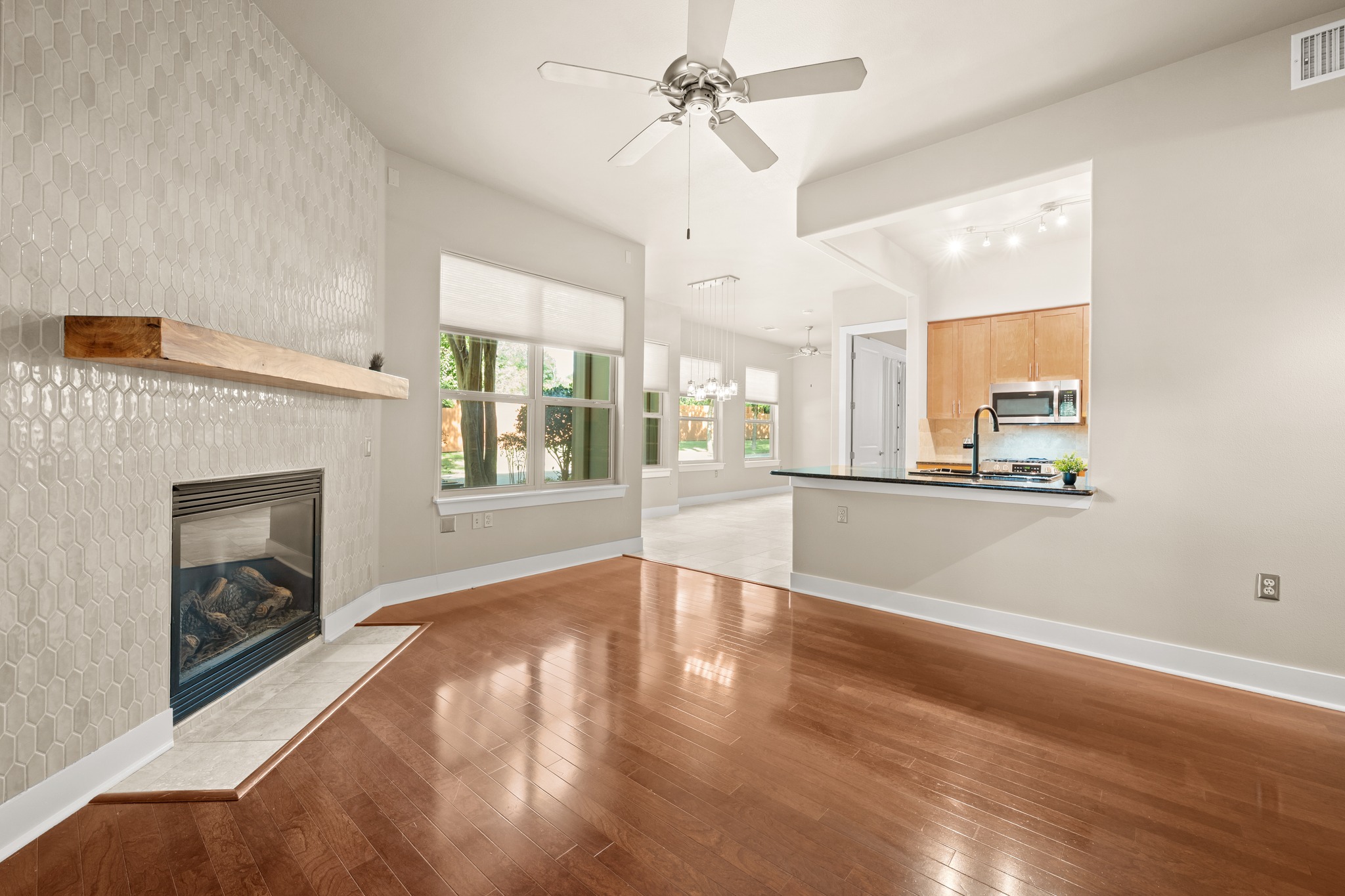 2216 Thornton Road, Unit 210 Austin, TX 78704 - Photo 1 of 27