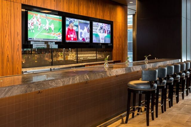 $1,130,000 | 1 Franklin Street, Unit 1810, Boston, MA 02110