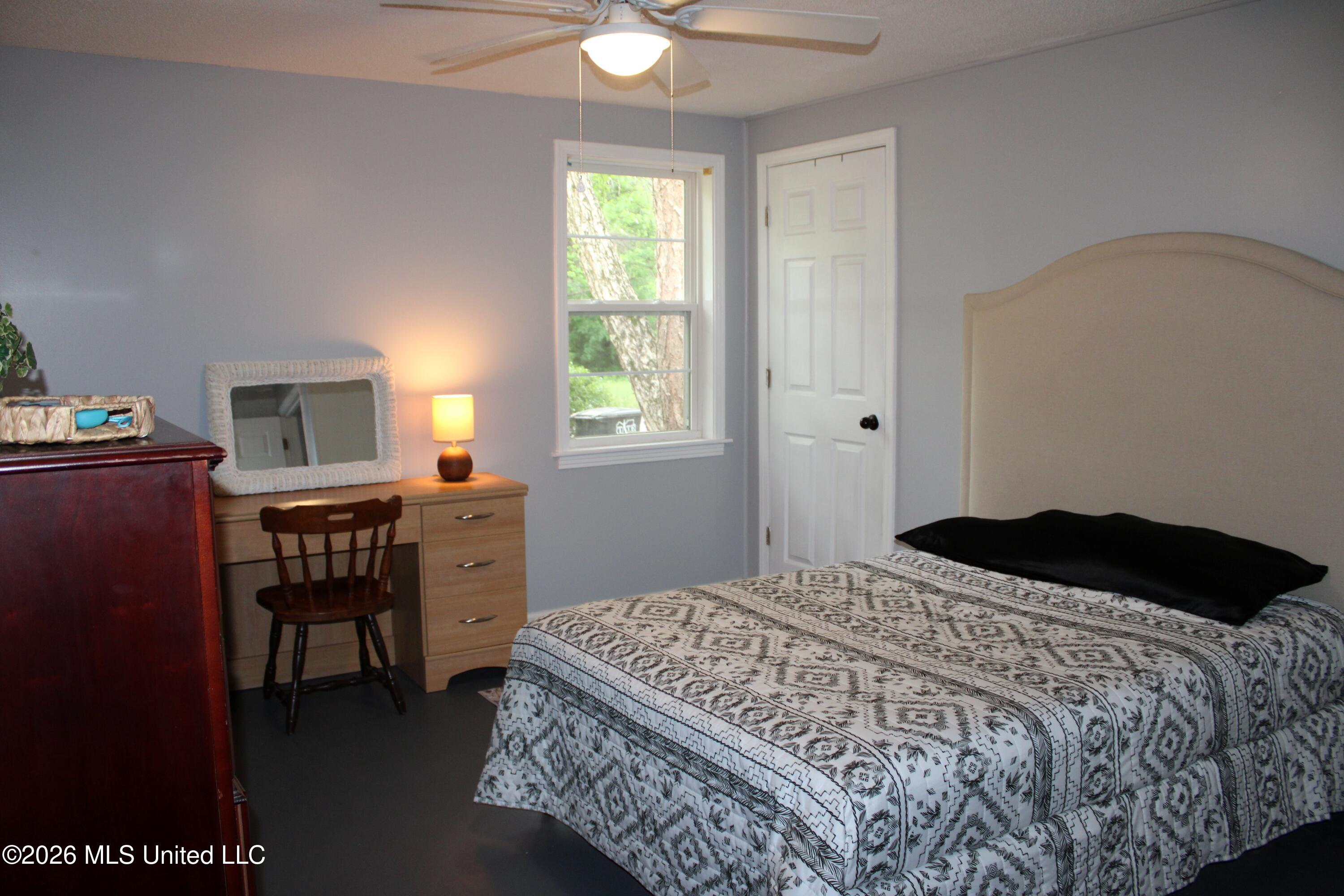 531 Pepper Tree Lane Senatobia, MS 38668 - Photo 16 of 20 Bedroom 2