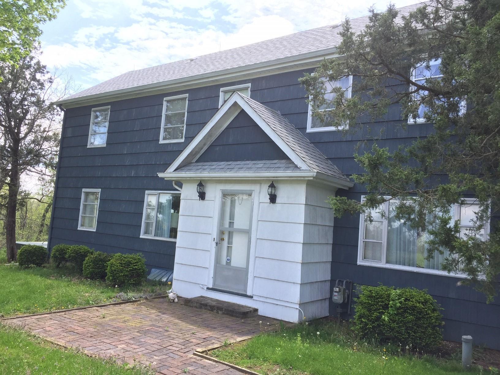 2151 Gardner Road Galloway, OH 43119 - Photo 3 of 18 Gallery Image 3