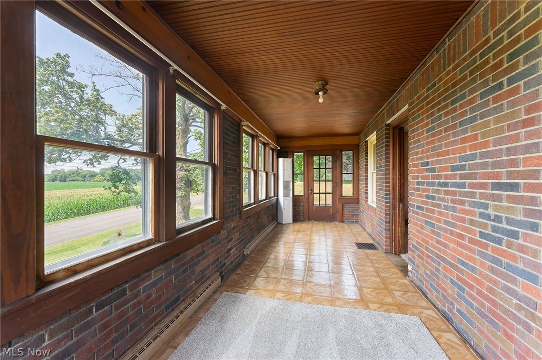 164 Slater Road Salem, OH 44460 - Photo 22 of 30 ENCLOSED FRONT PORCH