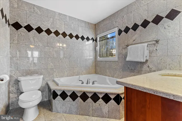 $479,900 | 216 North Charlotte Street, Manheim, PA 17545