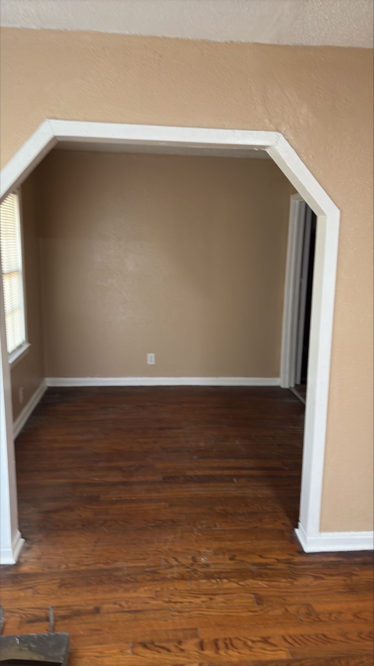 4723 Eppes Street Houston, TX 77021 - Photo 5 of 15 Dining