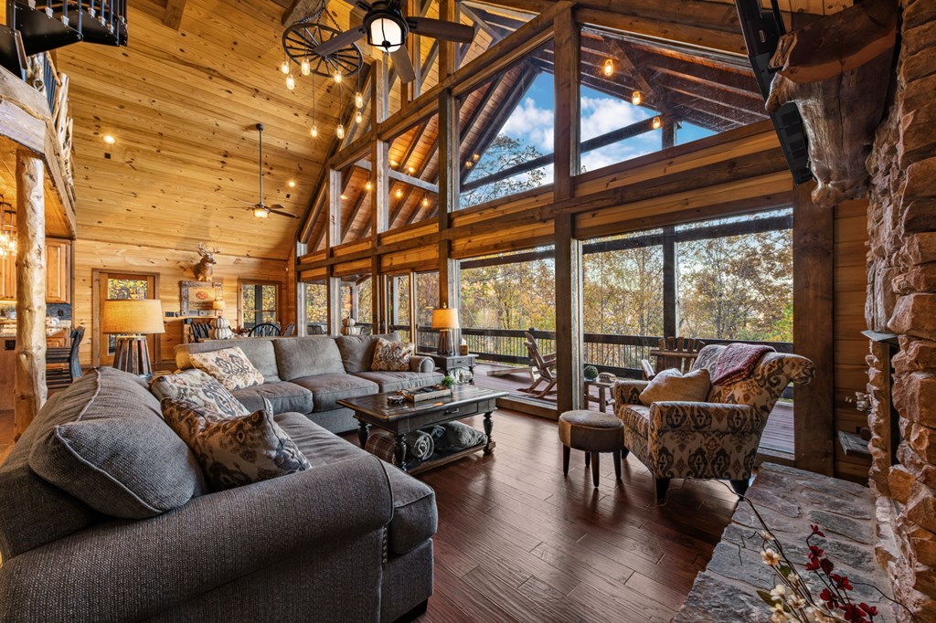 904 Racoon Road Blue Ridge, GA 30513 - Photo 5 of 101 Gallery Image 5