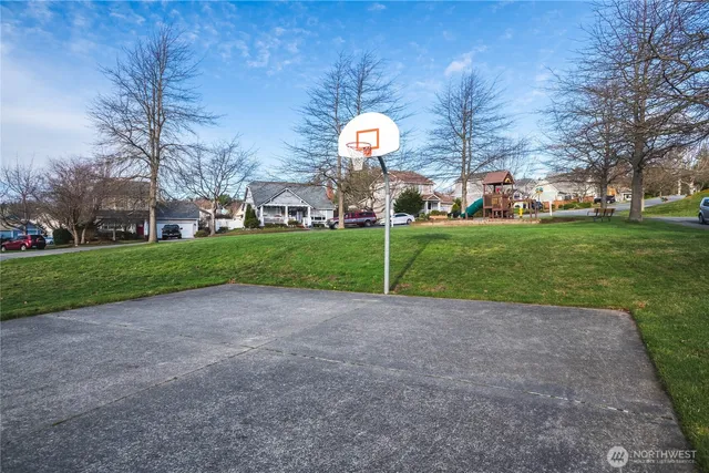 $490,000 | 970 Southwest Upland Court, Oak Harbor, WA 98277