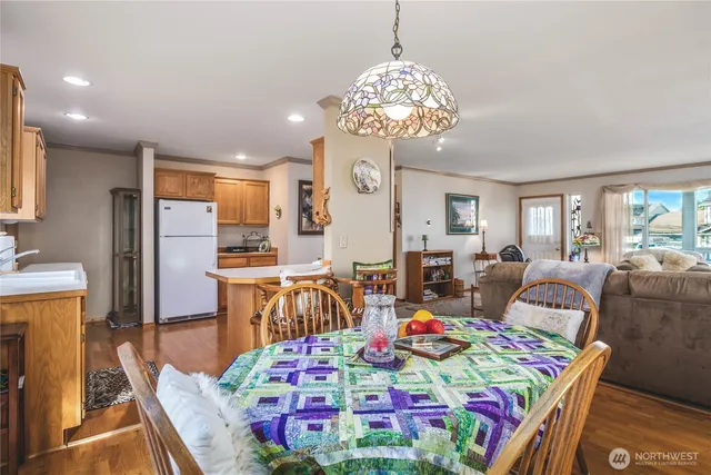 $490,000 | 970 Southwest Upland Court, Oak Harbor, WA 98277