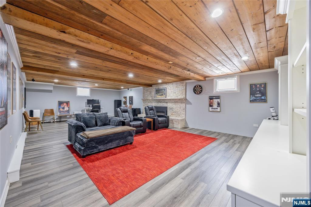 202 Chestnut Ridge Road Saddle River, NJ 07458 - Photo 38 of 50