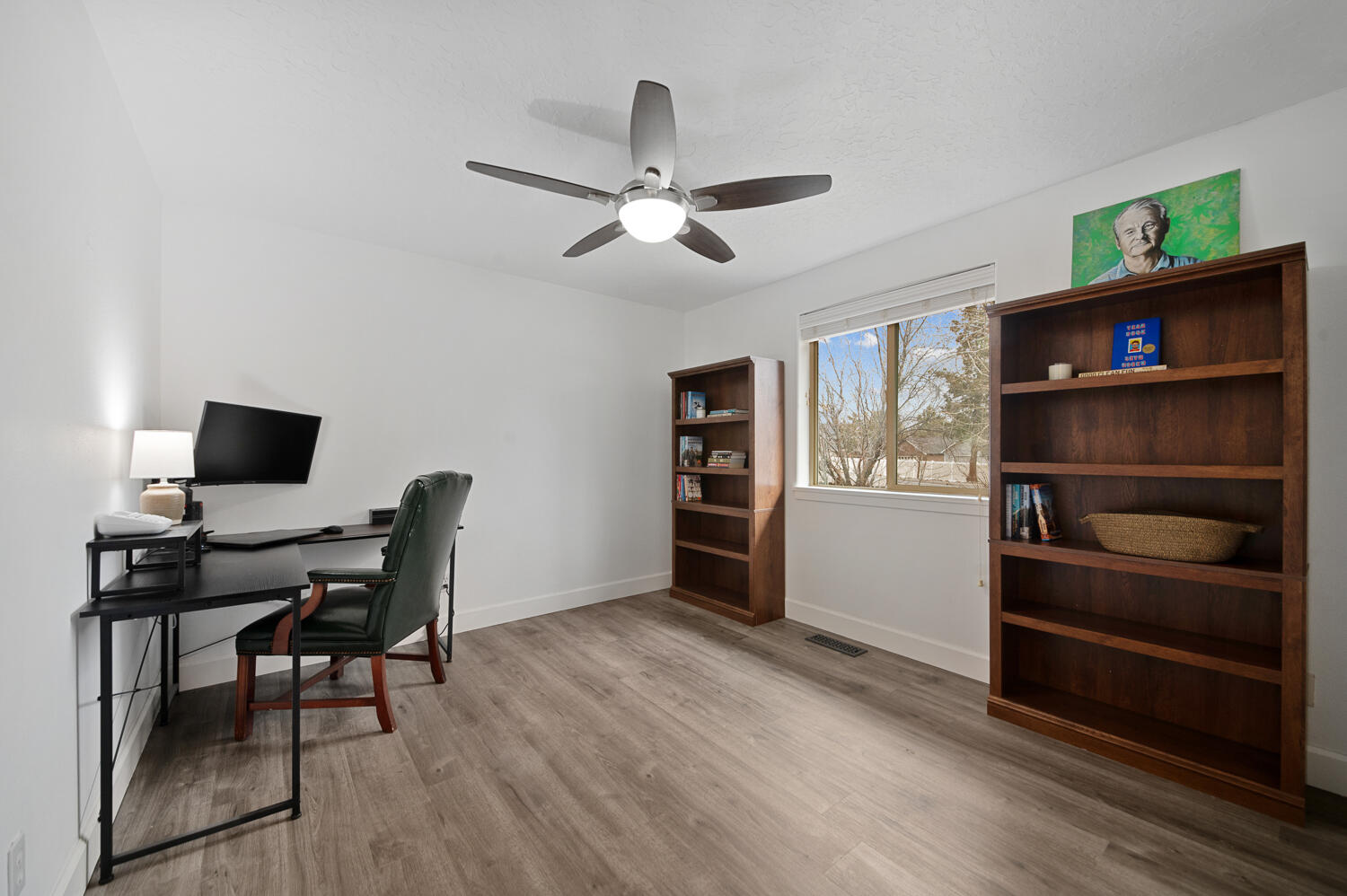 20558 Prospector Loop Bend, OR 97702 - Photo 19 of 35 Second Bedroom