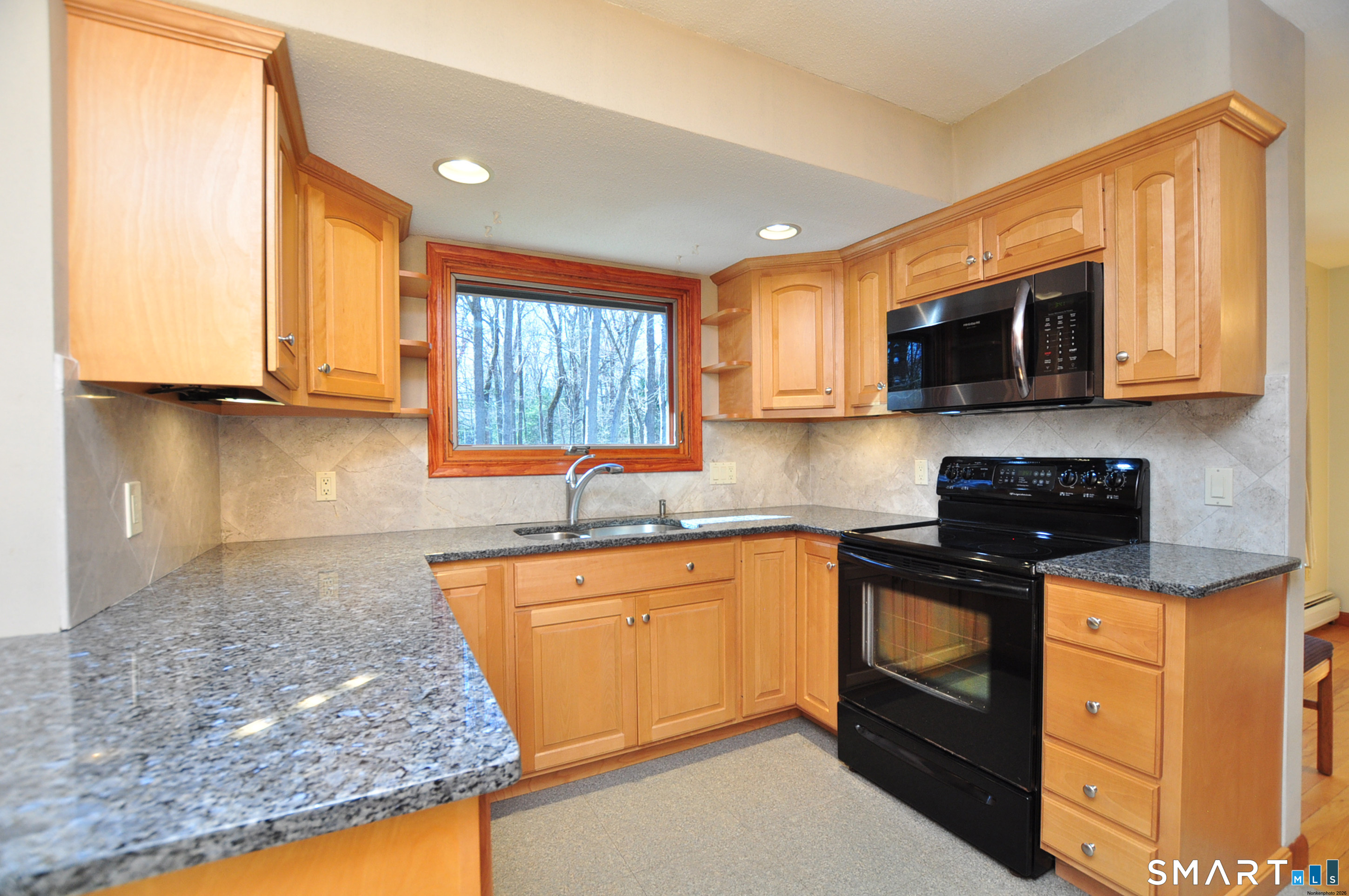 19 West Woods Road Burlington, CT 06013 - Photo 14 of 40