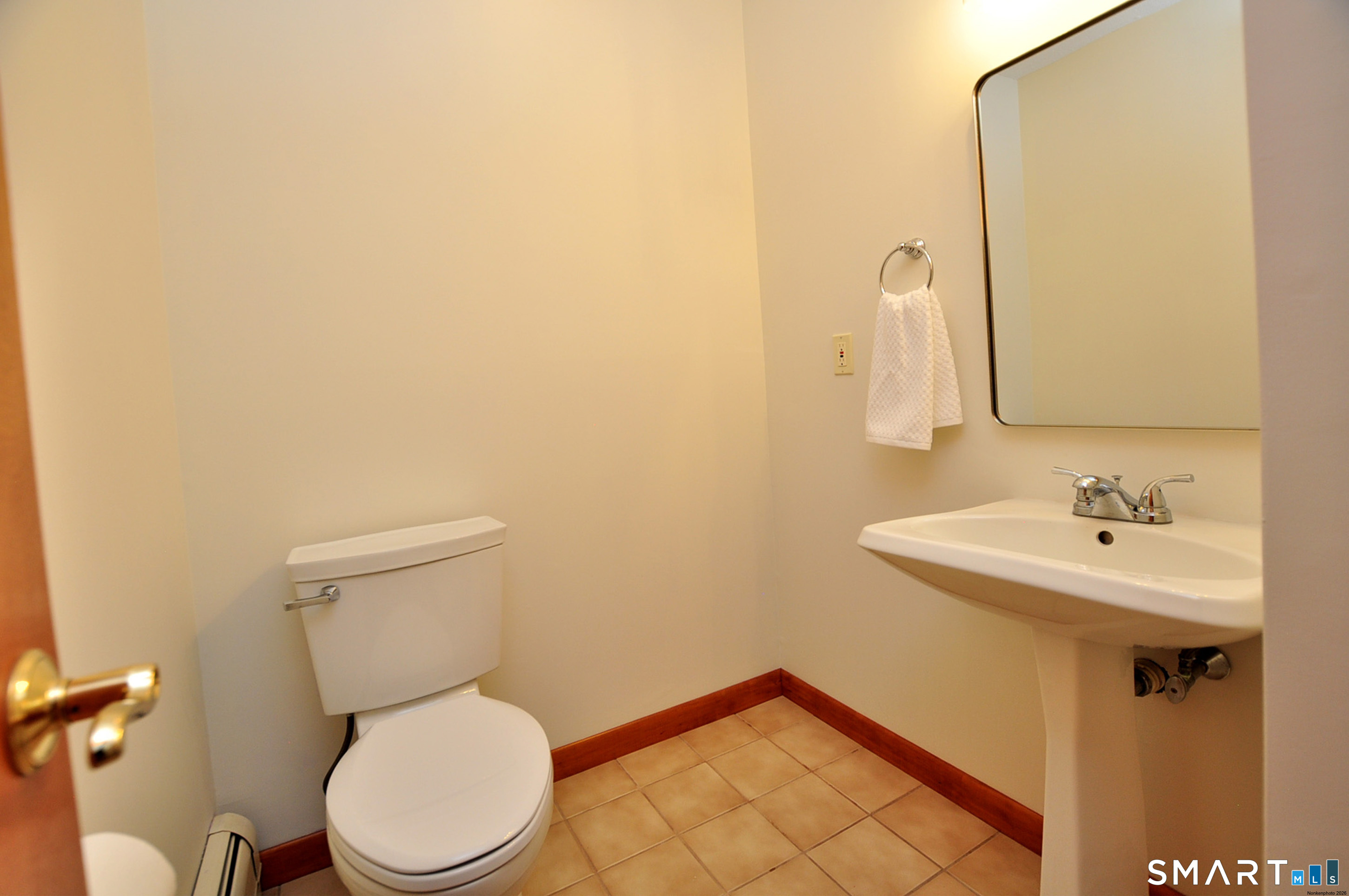 19 West Woods Road Burlington, CT 06013 - Photo 24 of 40