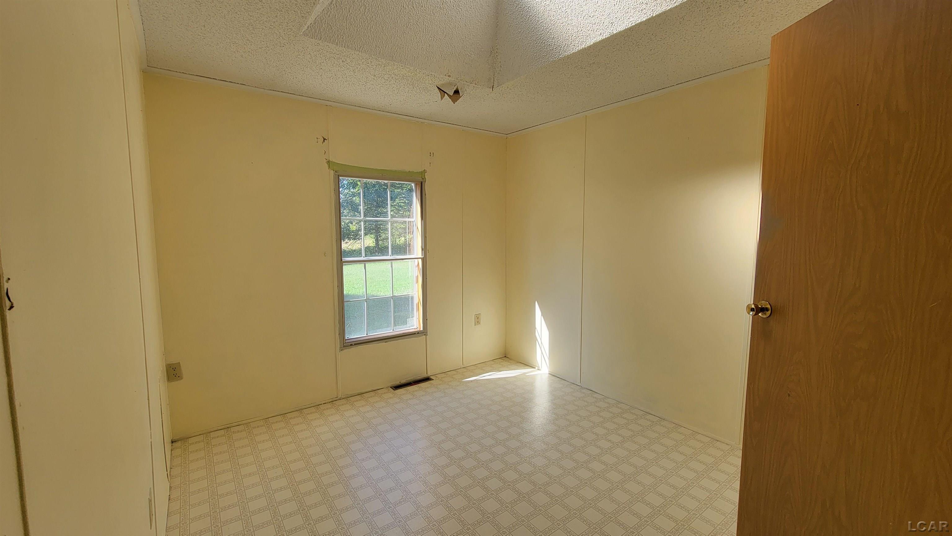 4545 State Road Hillsdale, MI 49242 - Photo 13 of 23 Gallery Image 13
