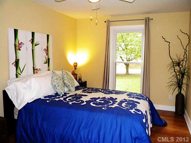 6211 Ropley Court Charlotte, NC 28211 - Photo 7 of 12