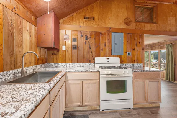 $569,000 | 8804 Sunset Trail Road Northeast, Mancelona, MI 49659