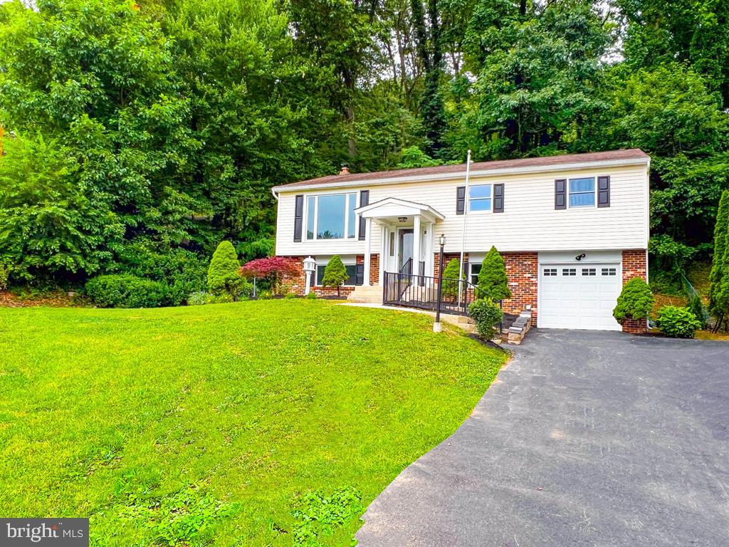 3319 Humpton Road Thorndale, PA 19372 - Photo 2 of 40 Gallery Image 2