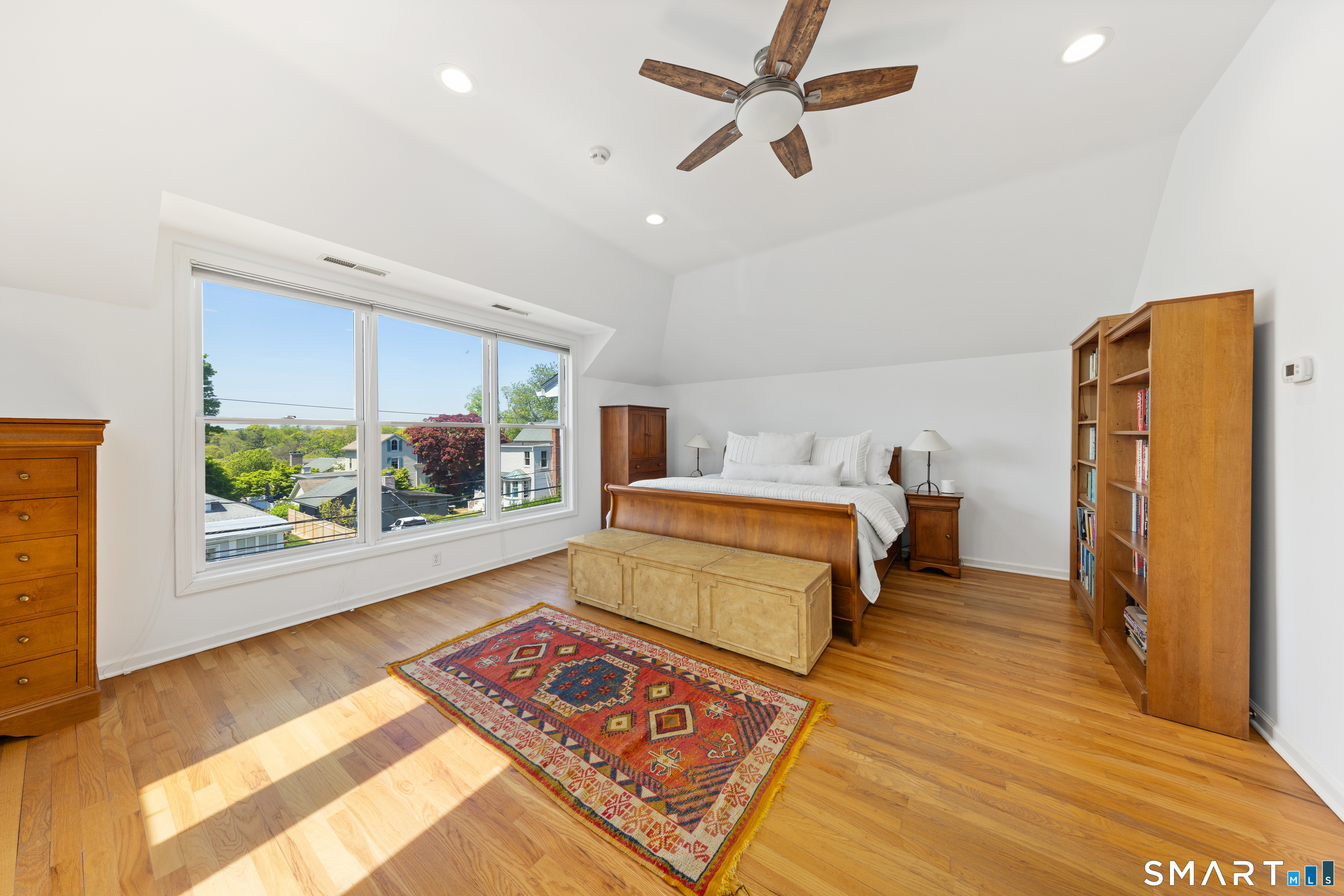 27 Crest Road Norwalk, CT 06853 - Photo 23 of 38