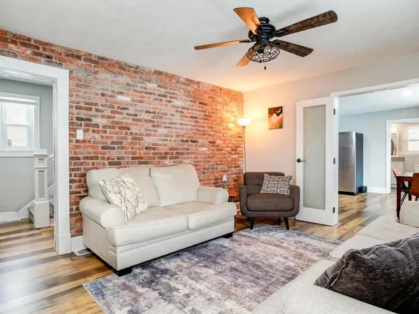 $199,000 | 1855 West Lawrence Avenue, Ellwood City, PA 16117