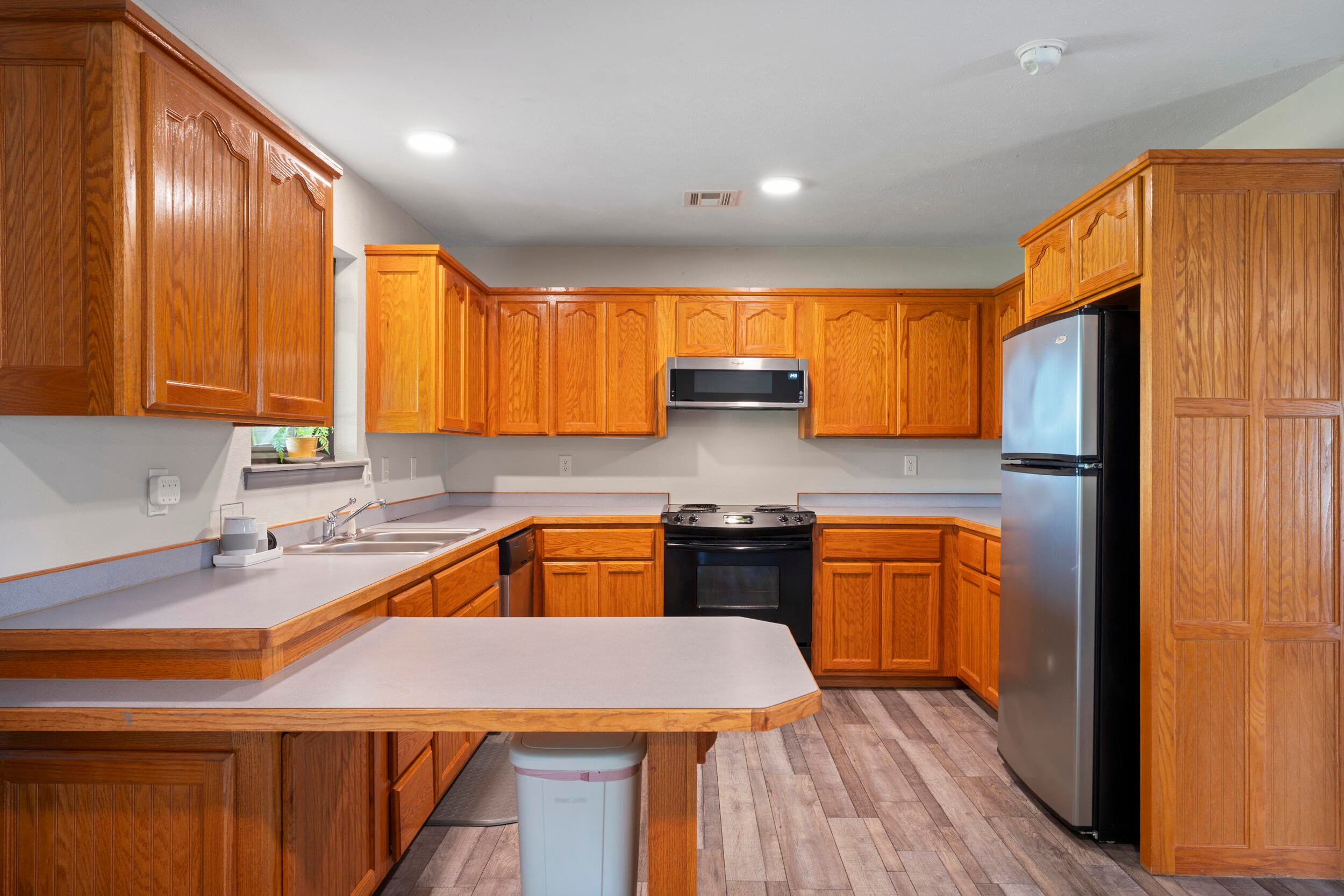 67251 East 380 Road Jay, OK 74346 - Photo 16 of 45 Spacious Kitchen