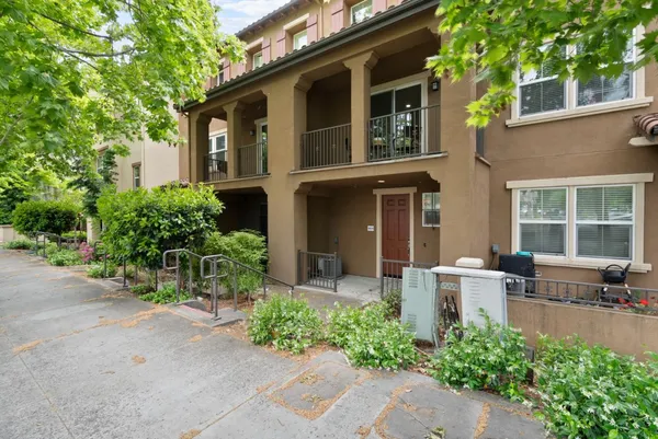 $975,000 | 691 North Capitol Avenue, Unit 4, San Jose, CA 95133