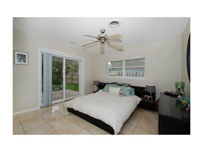 1901 Northeast 27th Street Lighthouse Point, FL 33064 - Photo 10 of 14 Bedroom Master
