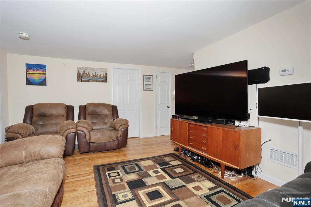 45 Webster Street Ridgefield Park, NJ 07660 - Photo 21 of 40