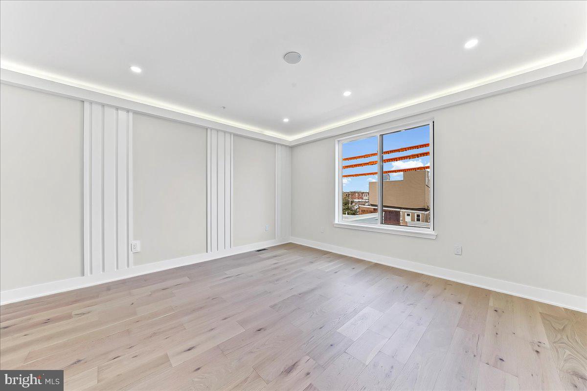 2034 Reed Street Philadelphia, PA 19146 - Photo 30 of 55 3rd Floor Primary Suite