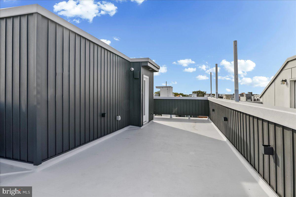 2034 Reed Street Philadelphia, PA 19146 - Photo 44 of 55 Private Roof Top