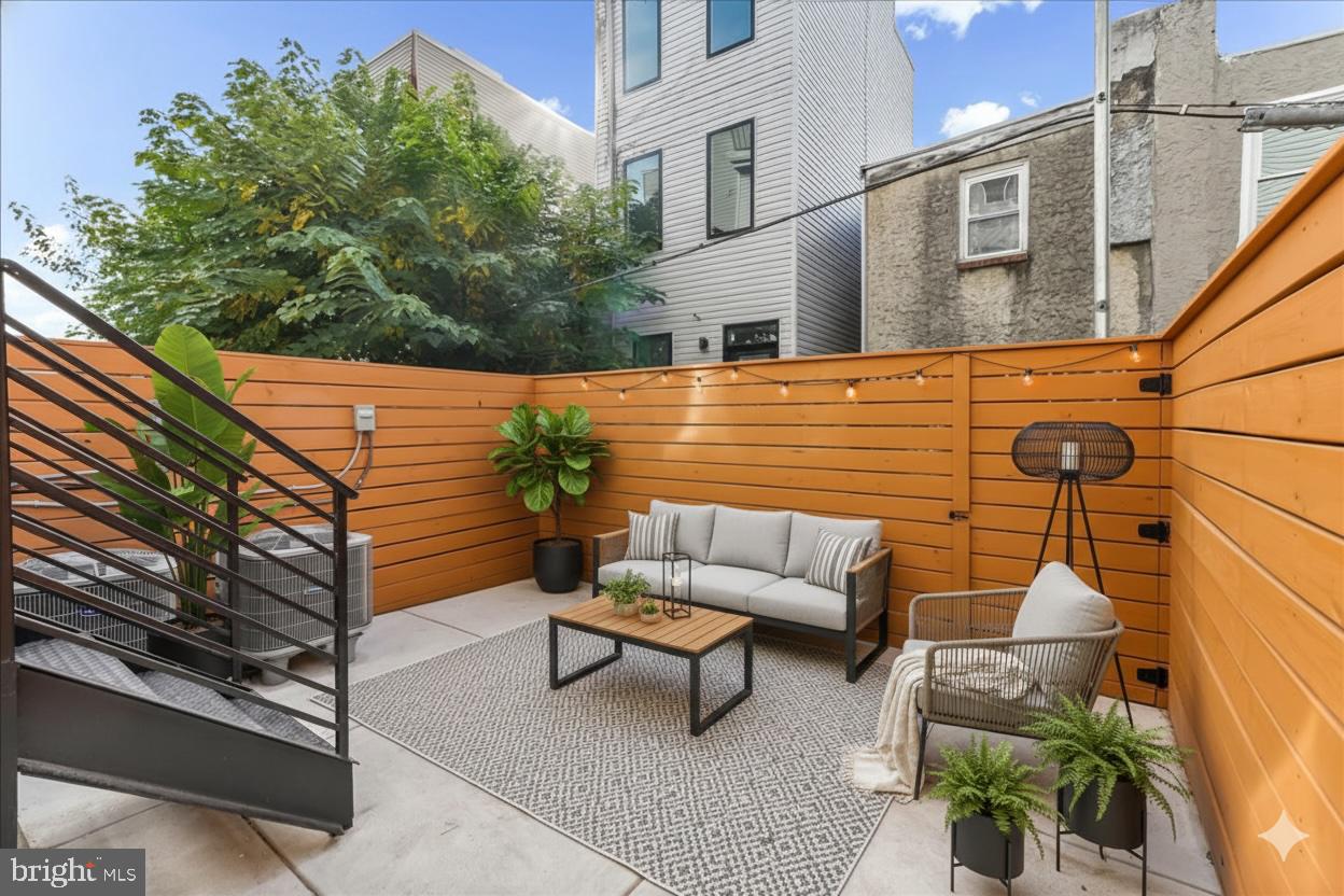 2034 Reed Street Philadelphia, PA 19146 - Photo 45 of 55 Back Patio