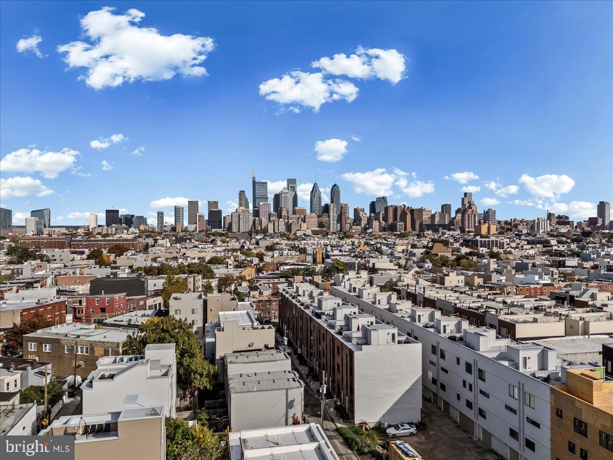 2034 Reed Street Philadelphia, PA 19146 - Photo 6 of 55 View Of The City From Roof Top