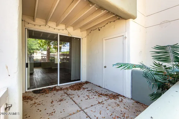 a view of a entryway of the house