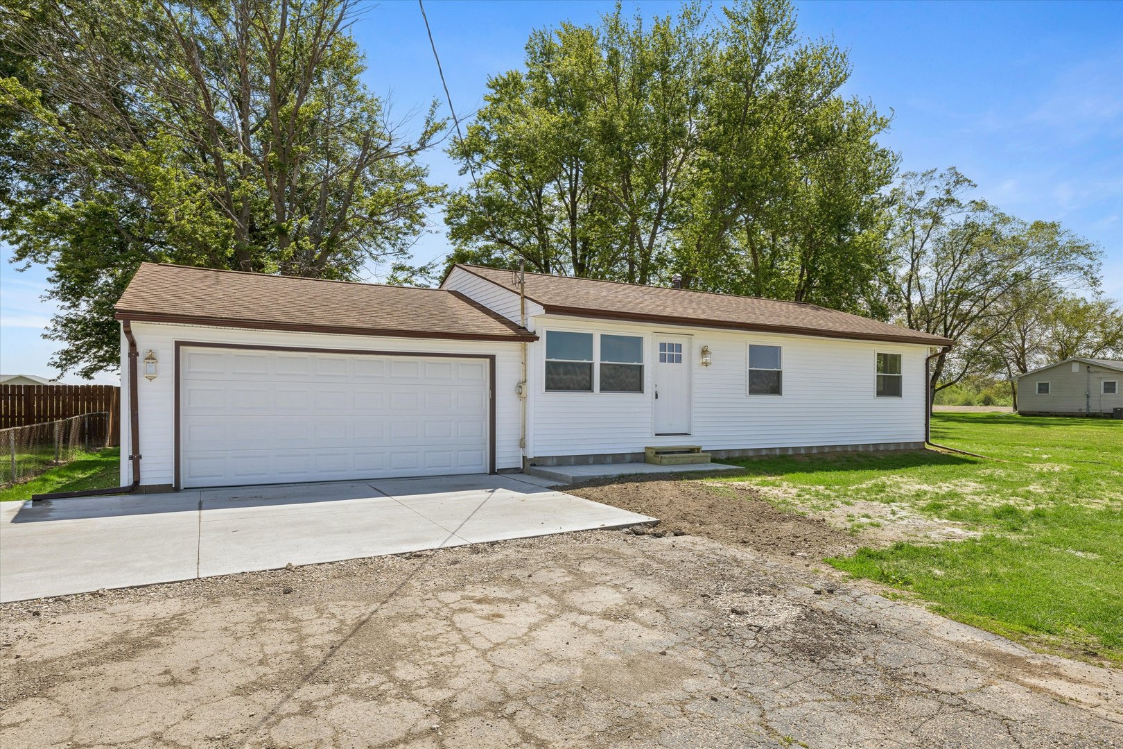 10167 Wolf Road Geneseo, IL 61254 - Photo 2 of 29