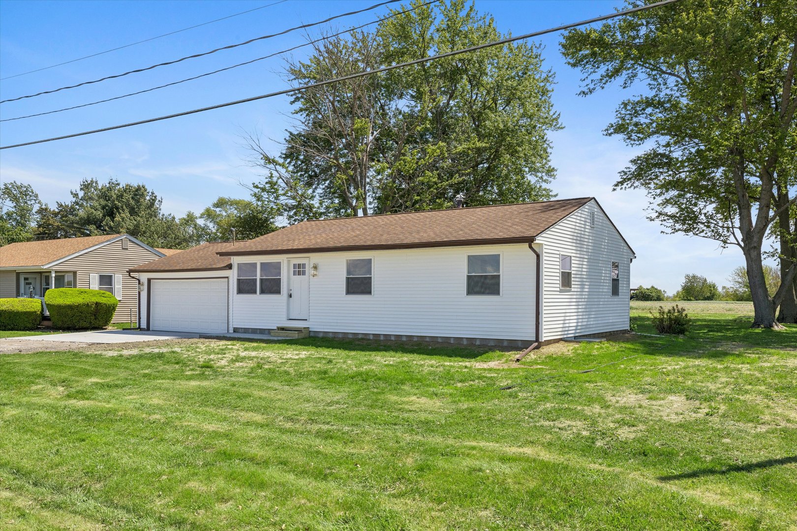 10167 Wolf Road Geneseo, IL 61254 - Photo 3 of 29
