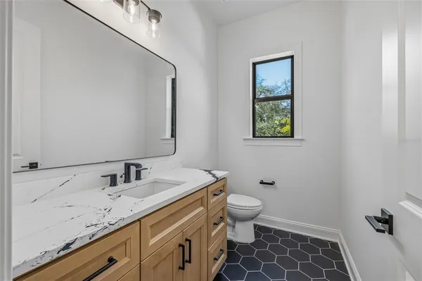 $6,900 | 4509 West North A Street, Unit 2, Tampa, FL 33609