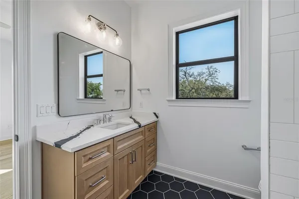 $6,900 | 4509 West North A Street, Unit 2, Tampa, FL 33609