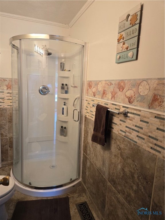 4450 Thackeray Road Maumee, OH 43537 - Photo 15 of 22 1 of 2 full baths, other bath has shower/tub combo