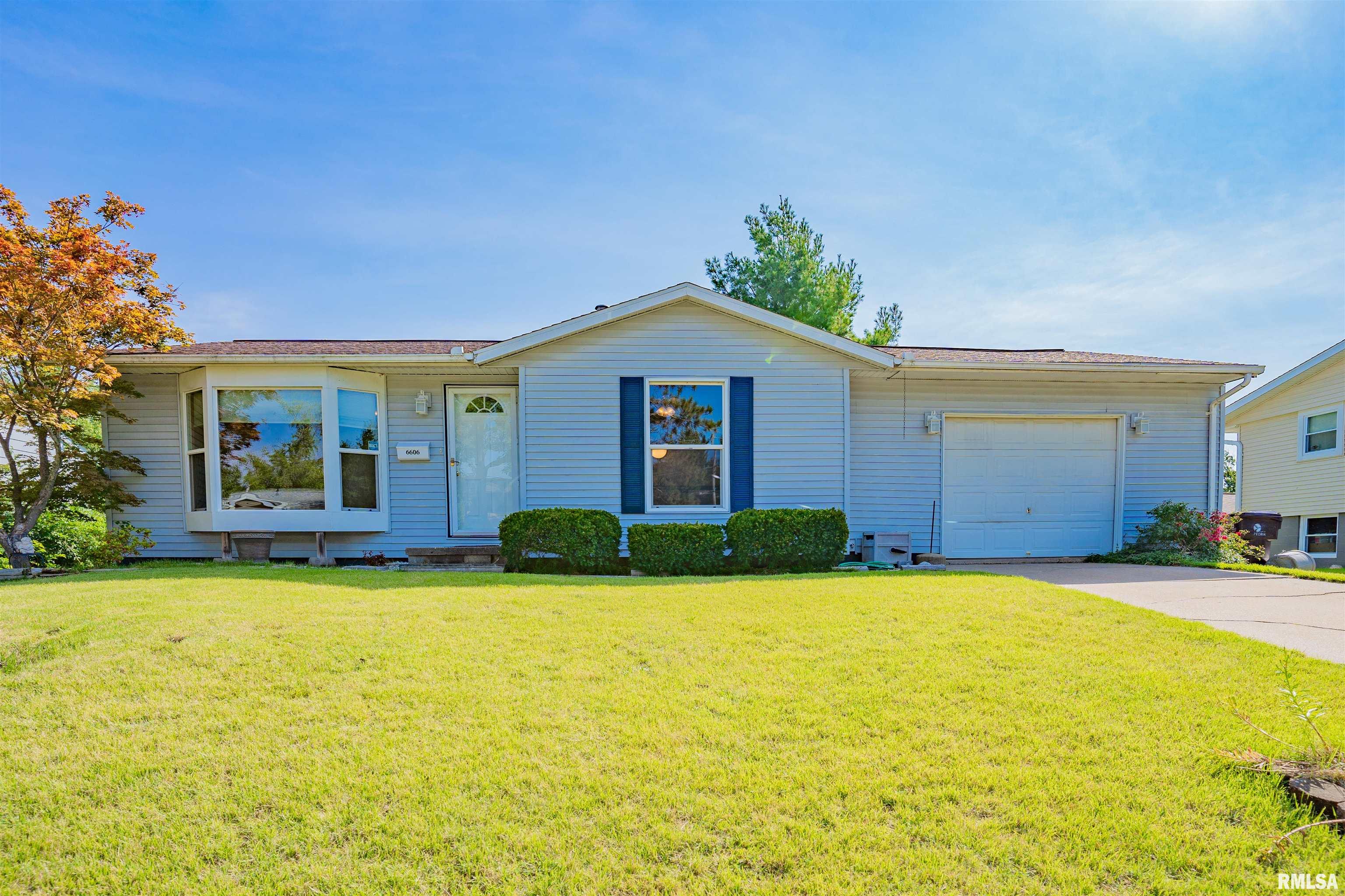 6606 North Randwick Road Peoria, IL 61615 - Photo 1 of 25 Gallery Image 1