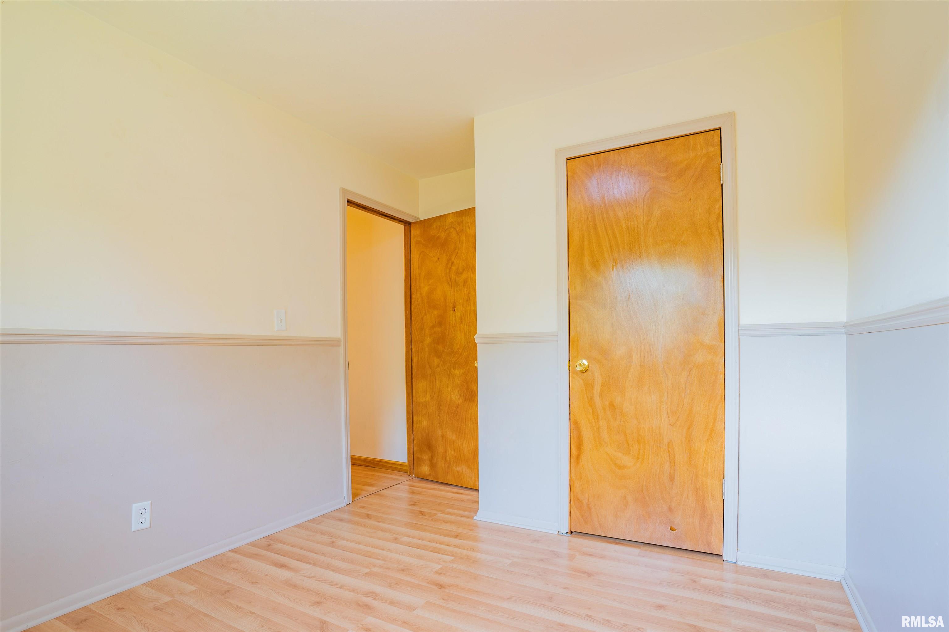 6606 North Randwick Road Peoria, IL 61615 - Photo 13 of 25 Gallery Image 13