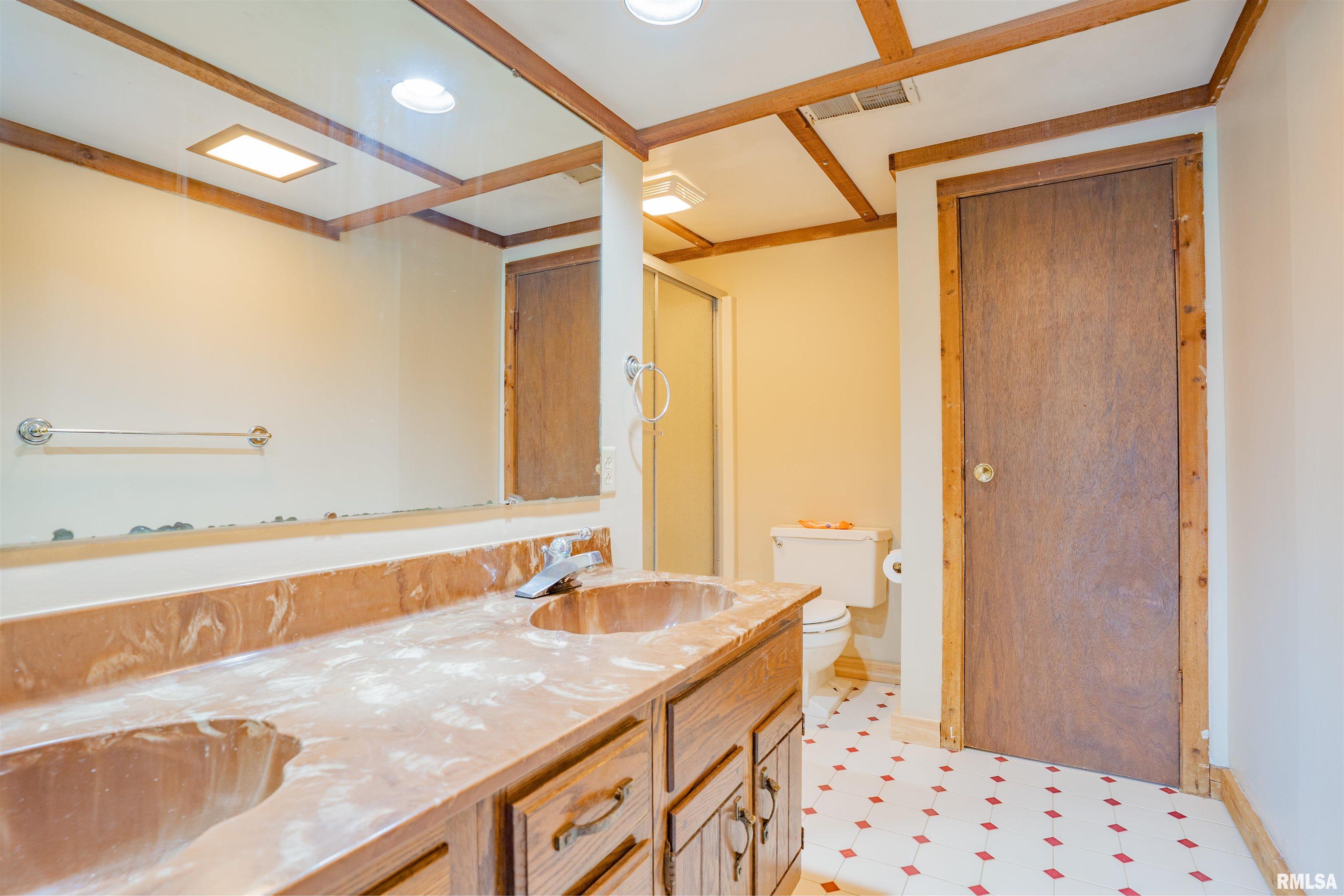 6606 North Randwick Road Peoria, IL 61615 - Photo 18 of 25 Gallery Image 18