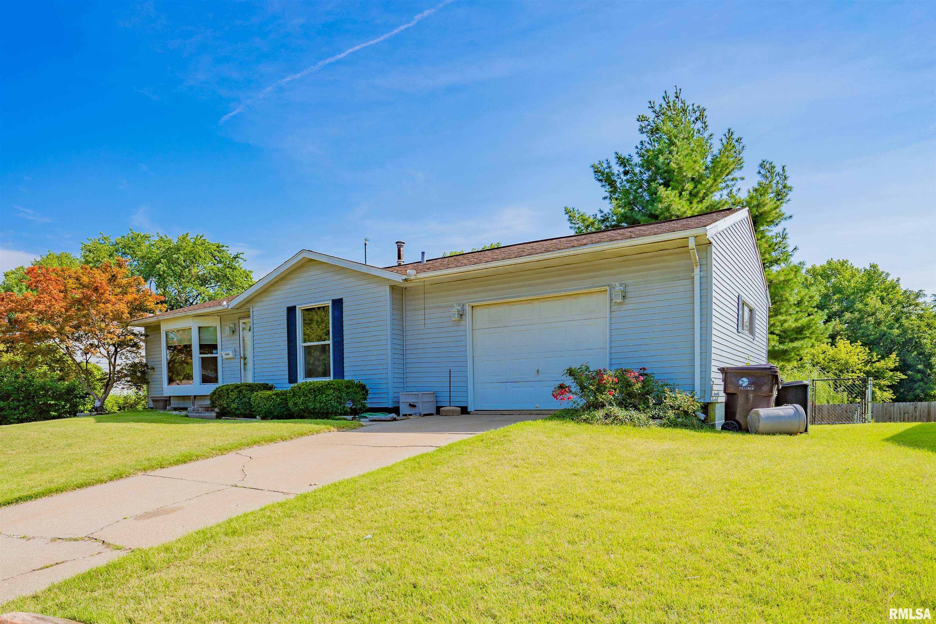 6606 North Randwick Road Peoria, IL 61615 - Photo 2 of 25 Gallery Image 2