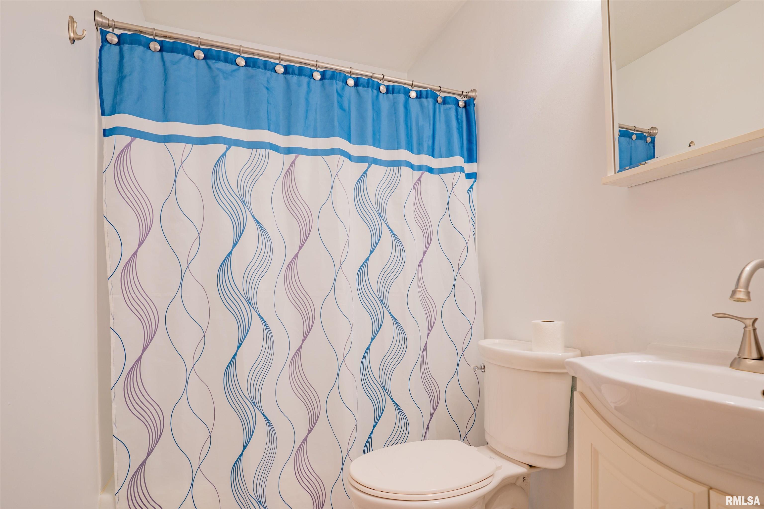6606 North Randwick Road Peoria, IL 61615 - Photo 9 of 25 Gallery Image 9