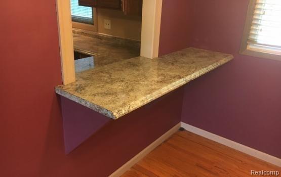 644 Sheffield Road Auburn Hills, MI 48326 - Photo 7 of 34