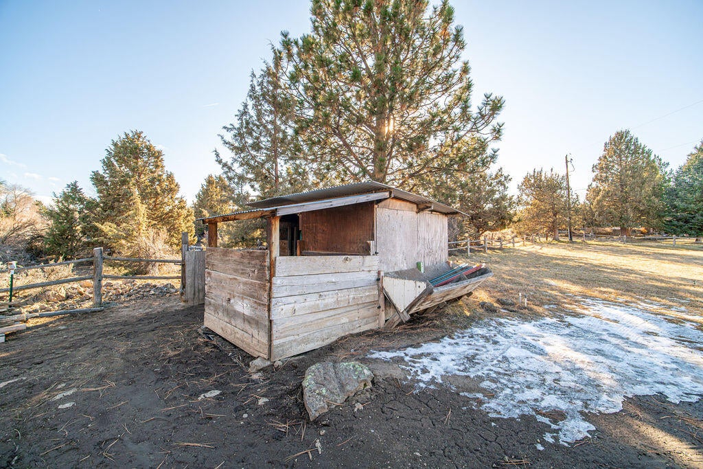 61858 Dobbin Road Bend, OR 97702 - Photo 26 of 30 RileyVisials-3